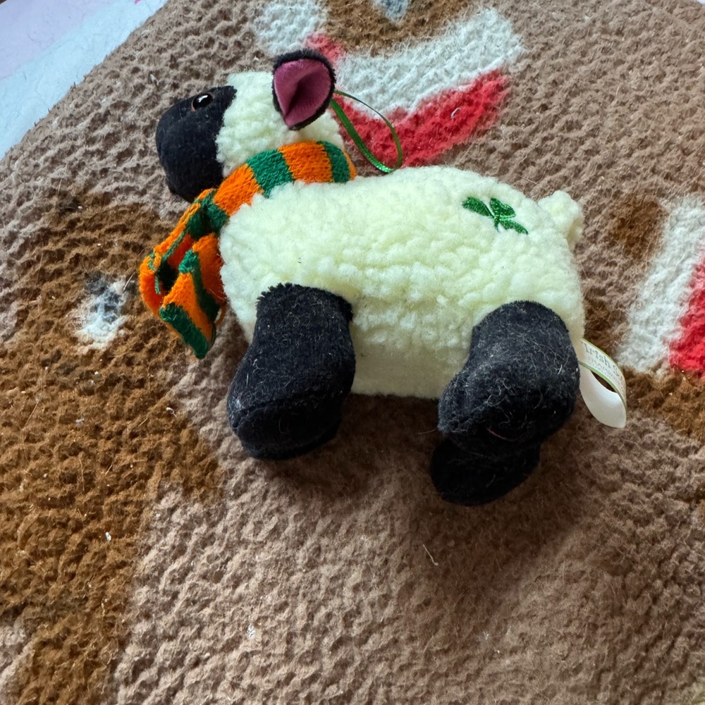Adorable small plush lamb ornament from Ireland- cute!! - Picture 5 of 5